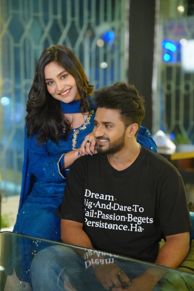 নিহা ও ফারহান