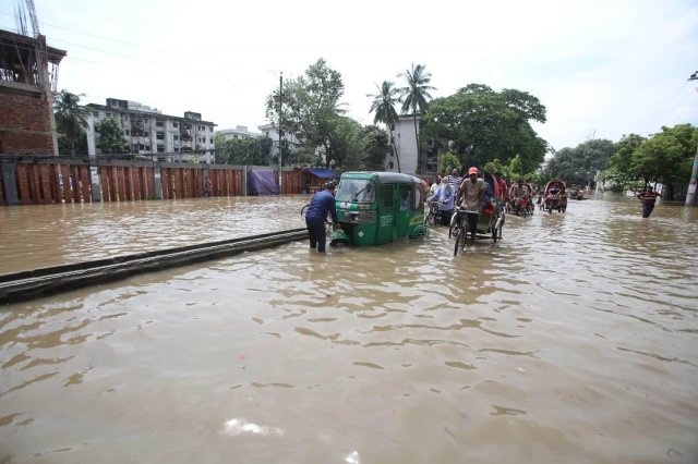 ঢাকায় জলাবদ্ধতা (3)