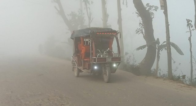 আবহাওয়াবিদ ওমর ফারুক বলেন, বুধবার তিন জেলার ওপর দিয়ে শৈত্যপ্রবাহ বয়ে যাচ্ছে।।। ঢাকাবার্তা।। 