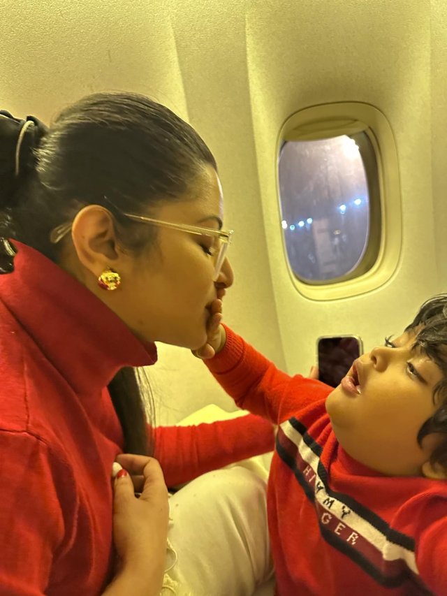 ছেলের সঙ্গে পরী 