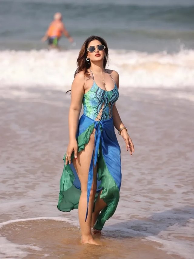কারিশমা শর্মা