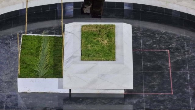 স্বামী জিয়াউর রহমানের পাশে সমাহিত হয়েছেন খালেদা জিয়া