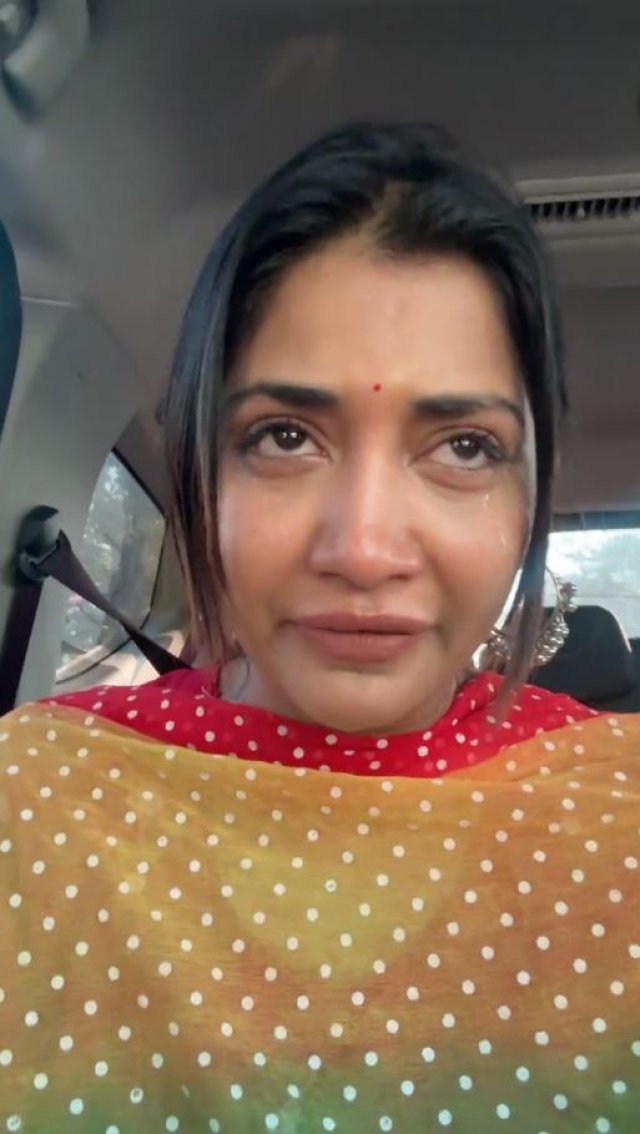 ফেসবুক লাইভে সামিয়া অথৈ