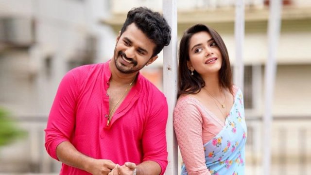 অন্য নাটকের দৃশ্যে মুশফিক ও তিশা