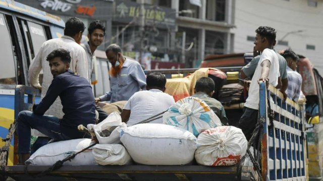 ঈদযাত্রা (ছবি: নাসিরুল ইসলাম) 