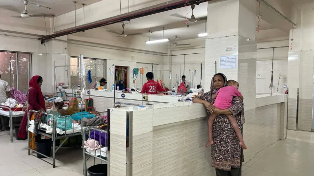 শিশু হাসপাতালে হাম রোগী (4)