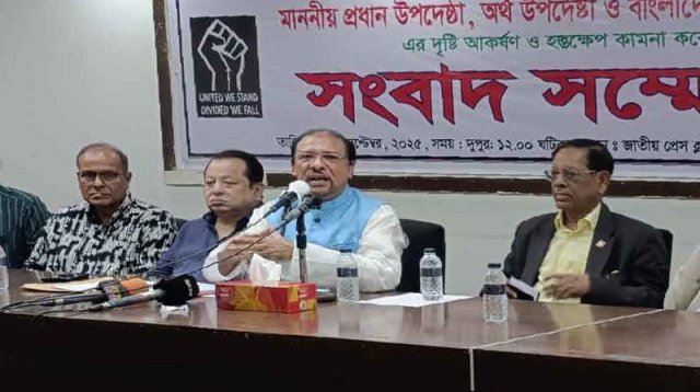 Erkak ustida jinsiy aloqa video