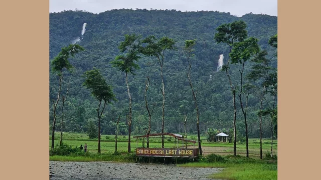 জৈন্তাপুরে ‘বাংলাদেশ লাস্ট হাউ ‘ (সংগৃহীত)।