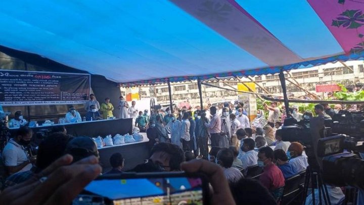 অনুষ্ঠানে স্বরাষ্ট্র ন্ত্রীসহ অন্যরা