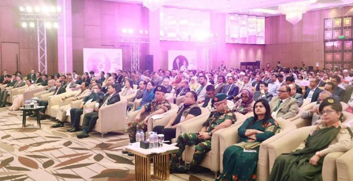 অনুষ্ঠানে-অতিথিরা