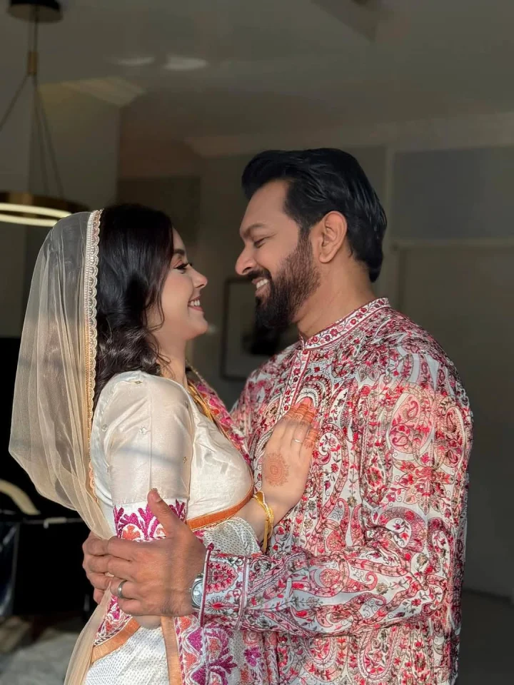 রোজা ও তাহসান 