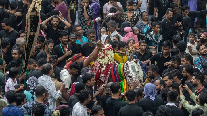 রাজধানীতে শিয়া মুসলিমদের তাজিয়া মিছিল, ছবি: সাজ্জাদ হোসেন