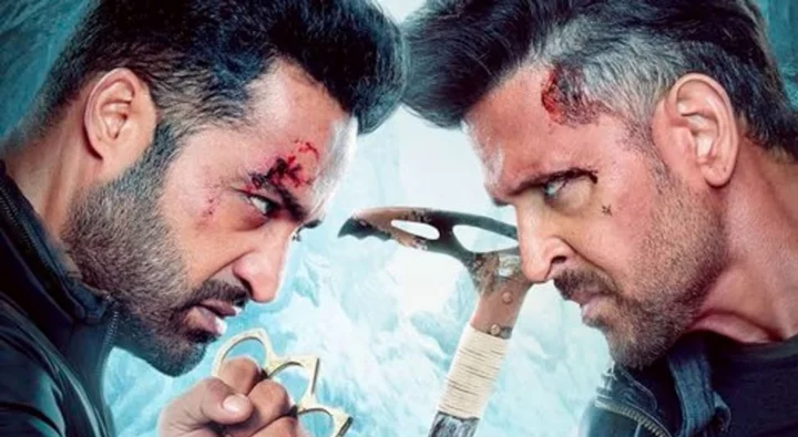 &lsquo;ওয়ার ২&rsquo; সিনেমার পোস্টারে জুনিয়র এনটিআর ও ঋতিক রোশন