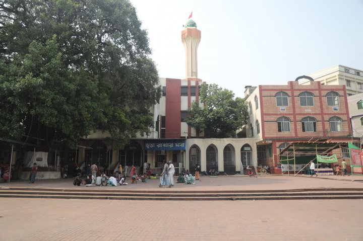 মিরপুরের শাহ আলী বাগদাদীর (রহ.) মাজার (4)