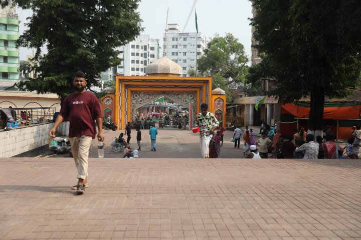 মিরপুরের শাহ আলী বাগদাদীর (রহ.) মাজার (3)
