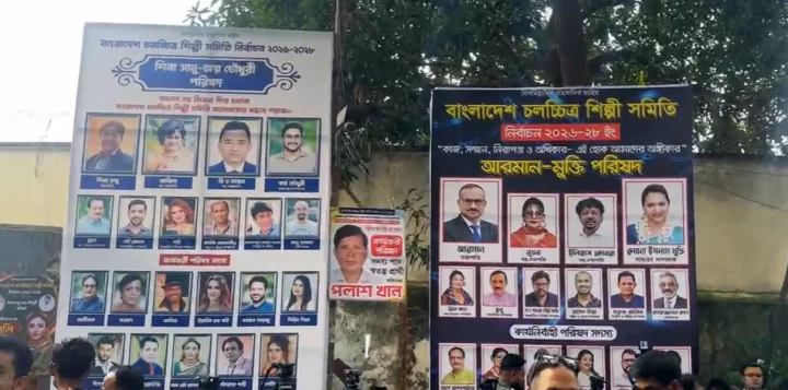 দুই প্যানেলের প্রচারণা
