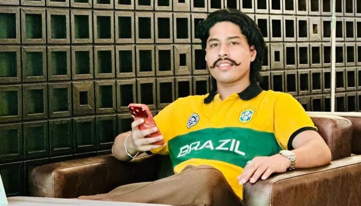 ডেভিড ইমন ওরফ মোবারক হোসেন ইমন