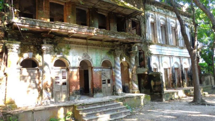 জমিদারবাড়ি