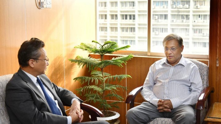 তথ্যমন্ত্রীর সঙ্গে সাক্ষাৎ করেন চীনের বিদায়ী রাষ্ট্রদূত