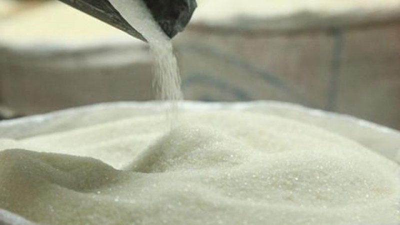 চিনির দাম আরও বাড়াতে চান ব্যবসায়ীরা