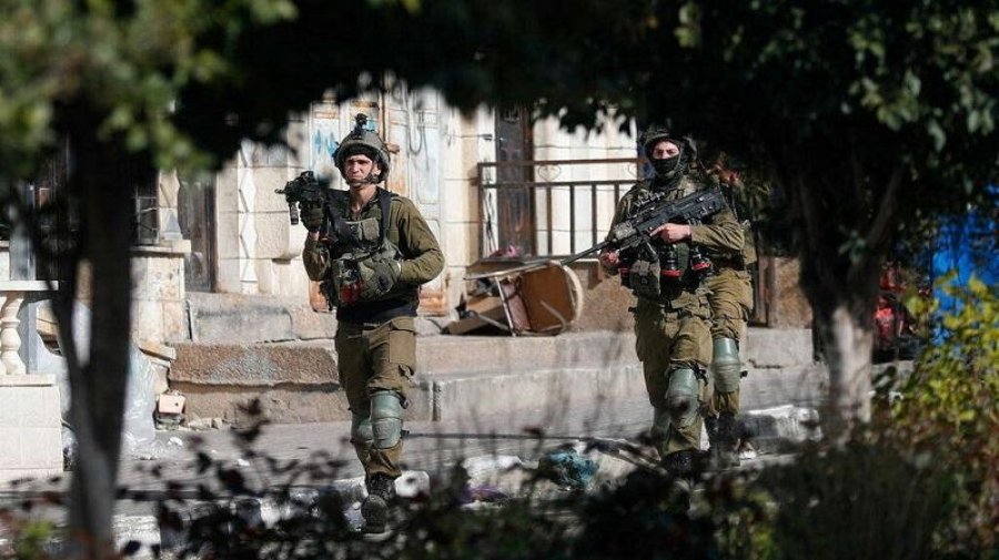 Palestinian youth shot dead by Israeli army