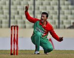 সাকিবের ফিফটি