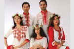 বর্ষবরণে সবার প্রিয় সাদা লাল রঙের পোশাক