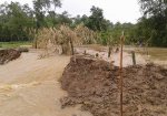 মৌলভীবাজারে পাহাড়ি ঢলে বাঁধ ভেঙে ১৫ গ্রাম প্লাবিত